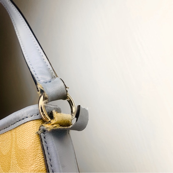 Coach Signature Leather File Bag Crossbody - Picture 7 of 7